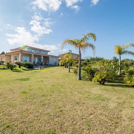 B&B Le Bouganville Capoterra Exterior photo